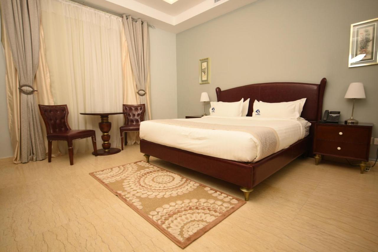 Hotel & Resort Golden Marina Yanbu Exteriör bild