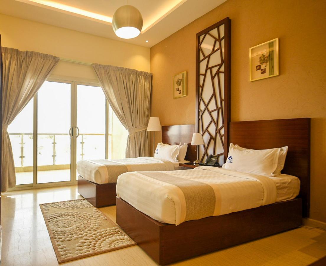 Hotel & Resort Golden Marina Yanbu Exteriör bild