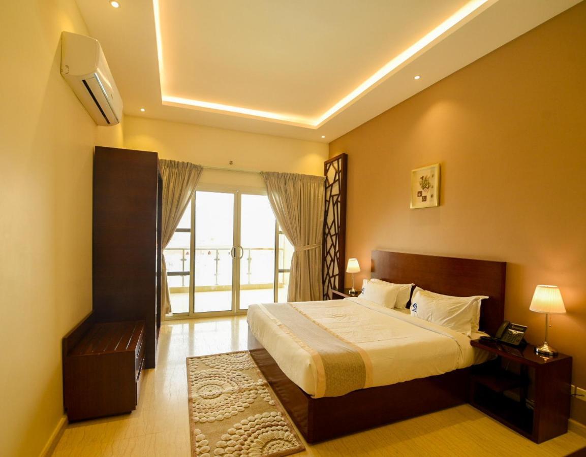Hotel & Resort Golden Marina Yanbu Exteriör bild